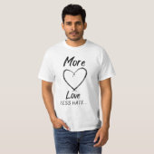 Meer liefde minder haat t-shirt (Voorkant volledig)