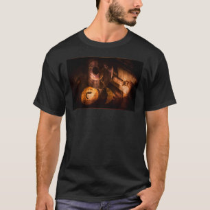 Meer muziek en meer muziek in de klassieke T-shirt