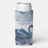 Meer reflecties | Dusty Blue Swan Groomsman Seltzer Blikjeskoeler (Seltzer Voorkant)