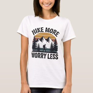 Meer wandelen, minder zorgen – Retro Sunset Hiking T-shirt