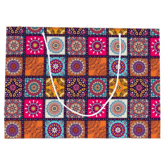 Meerdere geometrische florvormige mandala met bete large cadeautasje (Achterkant)