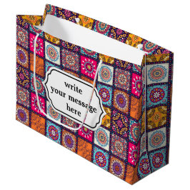 Meerdere geometrische florvormige mandala met bete large cadeautasje