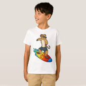 Meerkat als surfer met surfboard t-shirt (Voorkant volledig)