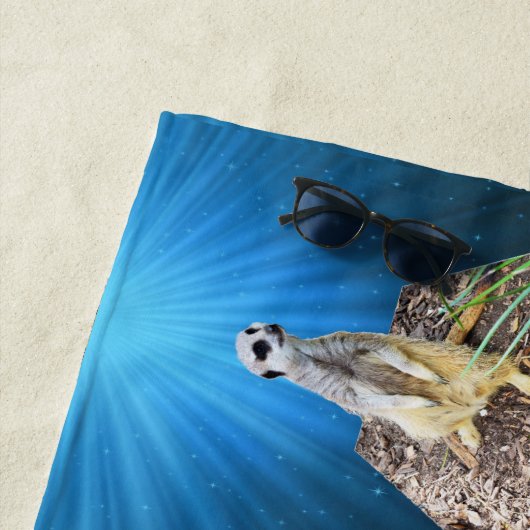 Meerkat in het zonlicht, strand handdoek (In situ)
