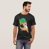 Meerkat met Snail.PNG T-shirt (Voorkant volledig)