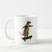Meerkat op skateboard 2 koffiemok (Links)
