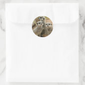 Meerkat op uitkijkplaats ronde sticker (Tas)