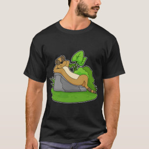 Meerkat Relaxing Rock T-shirt
