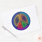 Meerkleurig neonsymbool voor het vredesteken ronde sticker (Envelop)