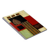 Meerkleurig paneelschilderij met bruin leder notitieboek (Rechterzijde)