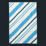 Meerkleurige blauwe strepen op witte achtergrond theedoek<br><div class="desc">Grote blauwe strepen op een witte schotel handdoek. Een mooie aanvulling op uw dagelijkse keuken of om in een keuken geïnspireerde geschenkmand voor Chanoeka op te nemen. Een mooie handdoek die hard voor je zal werken in de keuken als keukenhanddoek of als decoratief stuk.</div>