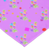 Meerkleurige Happy Birthday-afbeelding in roze Tafelkleed (Gekanteld)