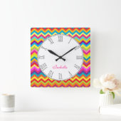 Meerkleurige kajevron zigzag kinder naam wandklok (Huis)