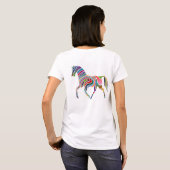 Meerkleurige paarden op de T-shirt van de vrouw (Achterkant volledig)