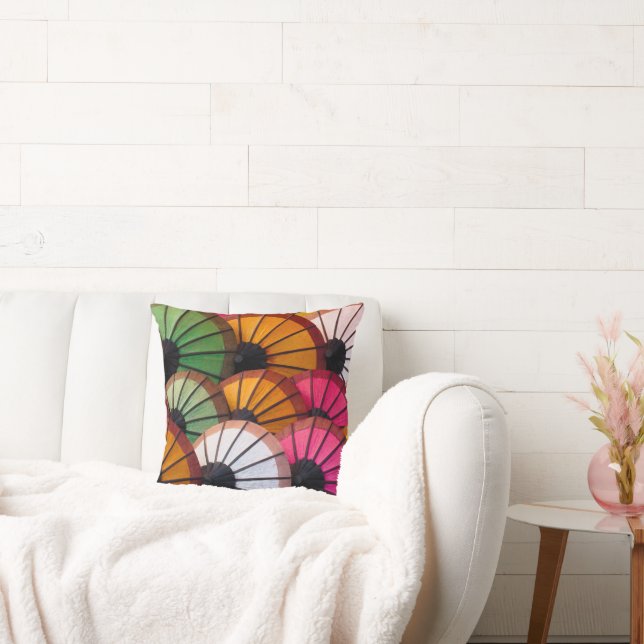 Meerkleurige paraplu's: Luang Prabang-markt Kussen (Bank)