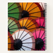 Meerkleurige paraplu's: Luang Prabang-markt Notitieboek (Achterkant)