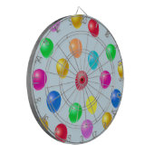 Meerkleurige partijballonnen op lichtblauw dartbord (Voorkant Links)