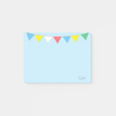 Meerkleurige vlaggen en kalligrafie op lichtblauw post-it® notes (Voorkant)