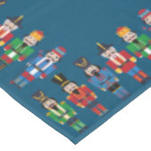 Meerkleurige voedingskrakers op Bluegreen Backgrou Tafelkleed (Gekanteld)