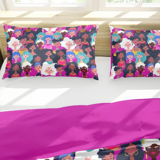 Meervoudig cultureel vrouwengezichtspatroon, roze kussensloop