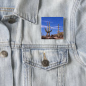 Meervoudige gewapende reuzencactus van Saguaro, Sa Vierkante Button 5,1 Cm (In situ)