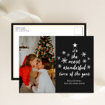 Meest Prachtige Tijd van het Jaar Zwart Script Fot Feestdagenkaart<br><div class="desc">Meest Prachtige Tijd van het Jaar Zwart Script Foto Vakantie Briefkaart. Stuur vakantie groeten aan uw geliefden met deze feestelijke en moderne vakantie Kaart. Alle teksten zijn vooraf voor u geregeld om gemakkelijk en snel te personaliseren met uw eigen gegevens. Prettige feestdagen</div>