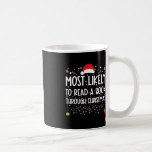 Meest waarschijnlijk om een boek te lezen dat fami koffiemok