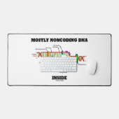 Meestal niet-coderend DNA in Molecular Bio Humor Bureaumat (Keyboard & Muis)