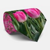 Meestal roze stropdas (Opgerold)