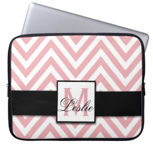 MEESTE, PERSONALISEERDE KORAL PINK CHEVRON PATTERN LAPTOP SLEEVE