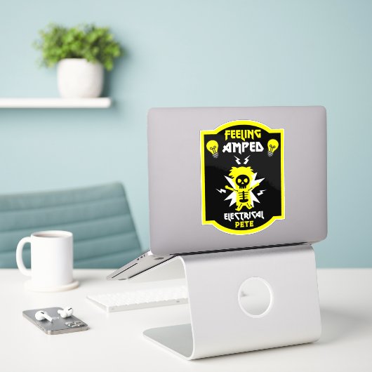 Meester elektricien sticker (Laptop op bureau)