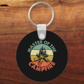Meester van het kampvuur Papa Camping Shirt Campin Sleutelhanger (Voorkant)