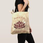 Meester van Reiki Lotus ontwerp Tote Bag (Dichtbij)
