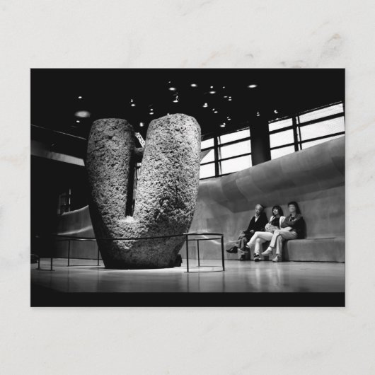 Megalith Musee du Quai Branly Paris briefkaart (Voorkant)