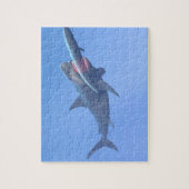 Megalodon eet een walvis legpuzzel (Verticaal)