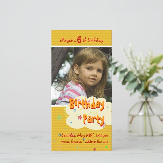 Megan's Super Birthday Party Fotouitnodiging (Staand voorkant)