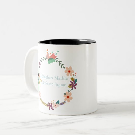 Meghan Markle Defense Squad Tweekleurige Koffiemok (Voorkant links)