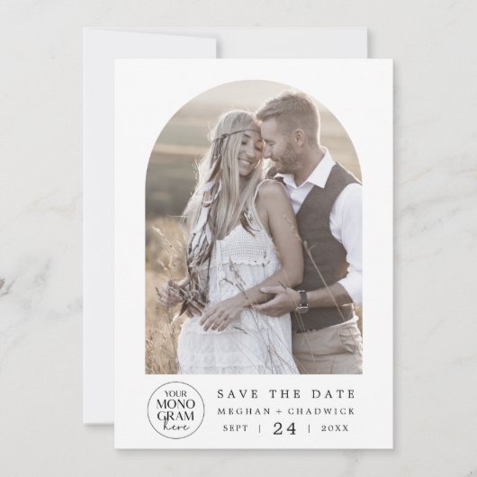 MEGHAN Monogram Foto Zwart Wit Unieke bruiloft Save The Date (Voorkant)