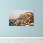 Mehrangarh Fort of Jodhpur. Rajasthan, INDIA. Canvas Afdruk (Insitu (Houten vloer))