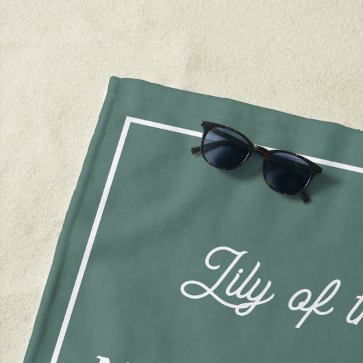 Mei Geboorte Bloem Aangepaste Naam Strandlaken (In situ)