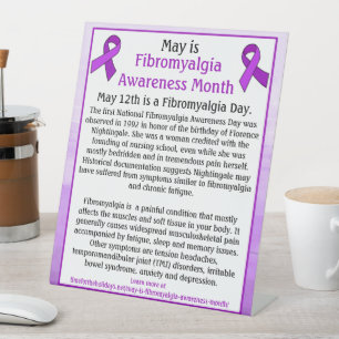 Mei is Fibromyalgia Awareness Maand Reclamebord Met Voetstuk