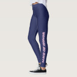 Meid van Honor Bachelorette Party Outfit in Blue Leggings<br><div class="desc">Een leuk cadeau voor het hele bruidsfeest om te draag aan een vrijgezellenfeest en nog veel meer. Zowel tekst als achtergrondkleur kunnen worden gewijzigd.</div>