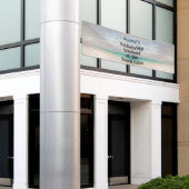 Meidenavakantiefeest op het huis Banner (Buitenkant Gebouw)