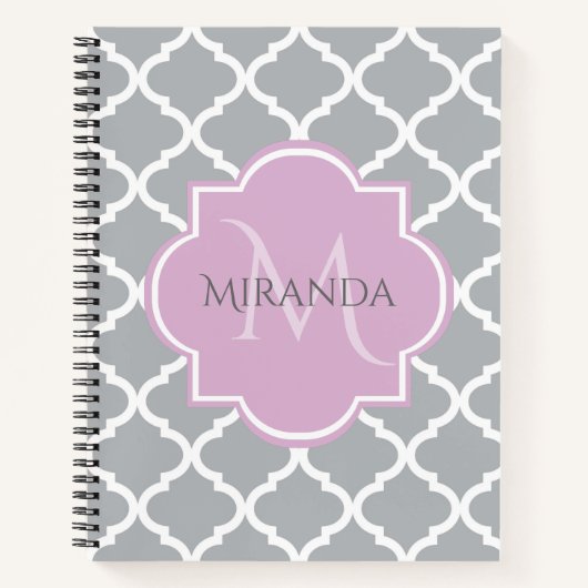 Meisgrijze Quatrefoil Lavender Monogram en naam Notitieboek (Voorkant)