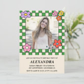 Meisje 27e verjaardag uitnodiging Retro Groovy Flo (Staand voorkant)