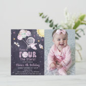 Meisje astronaut buiten ruimte vierde verjaardag f kaart (Staand voorkant)