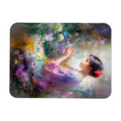 Meisje bewondering van een bloem in haar handen magneet (Horizontaal)