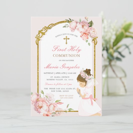 Meisje biddend Goud Eerste Heilige Communie Roze B Kaart (Staand voorkant)