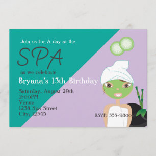 Meisje bij de uitnodiging van de Spa Beauty Birthd