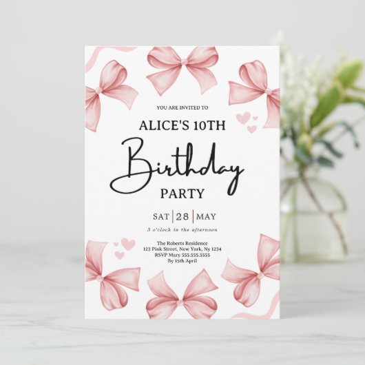 Meisje Bow Roze Verjaardag Party Uitnodiging (Staand voorkant)